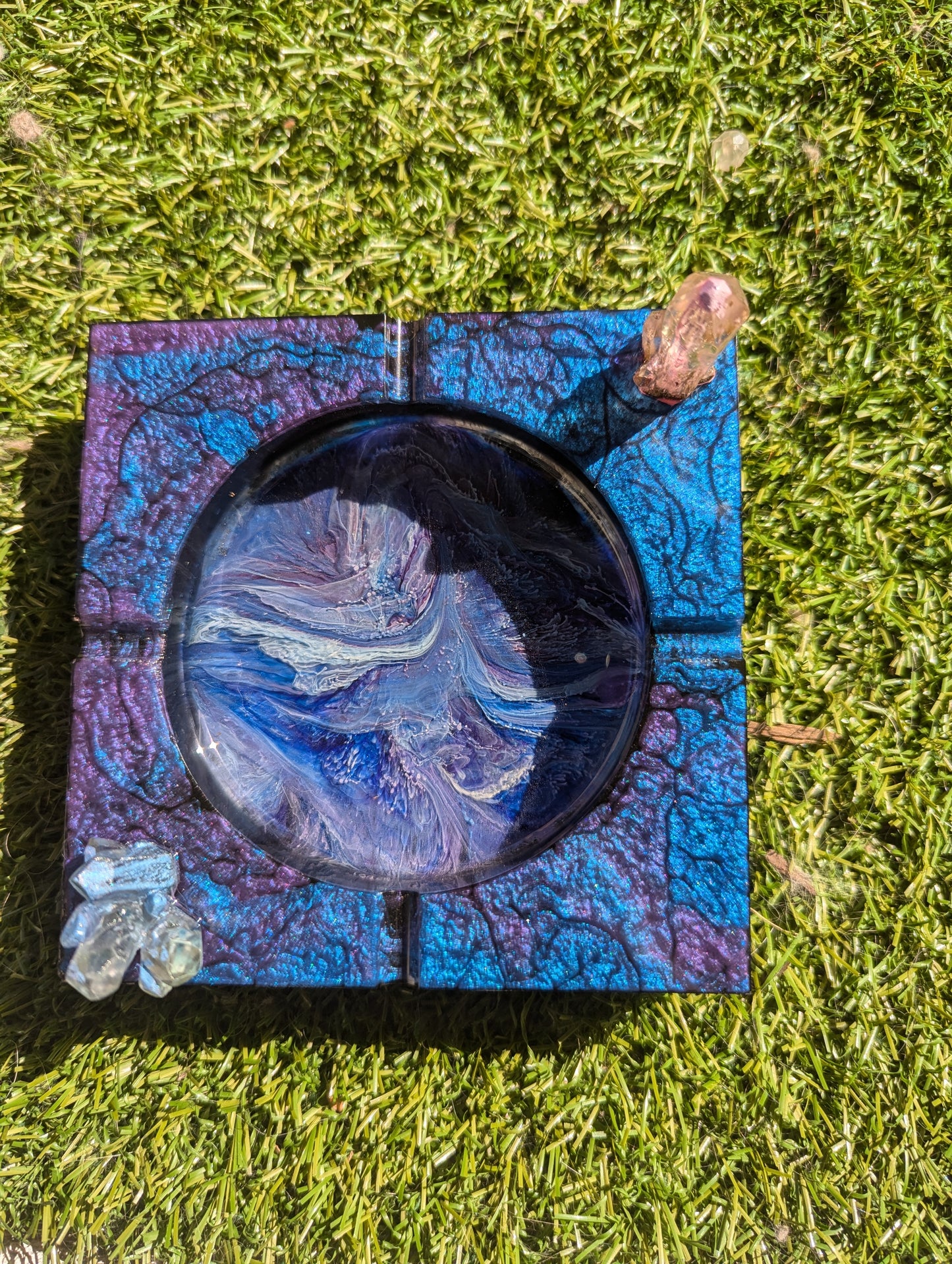 Crystal Swirl Resin Ash Tray