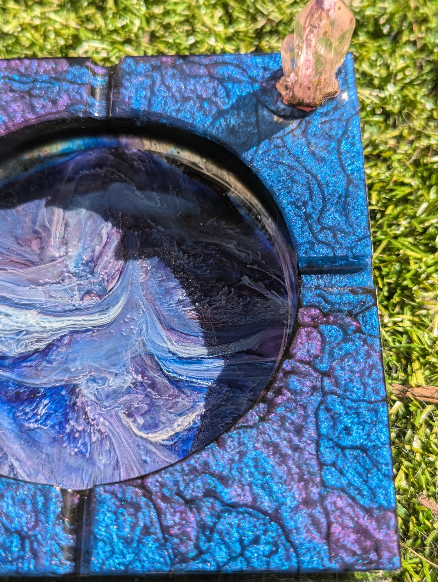 Crystal Swirl Resin Ash Tray