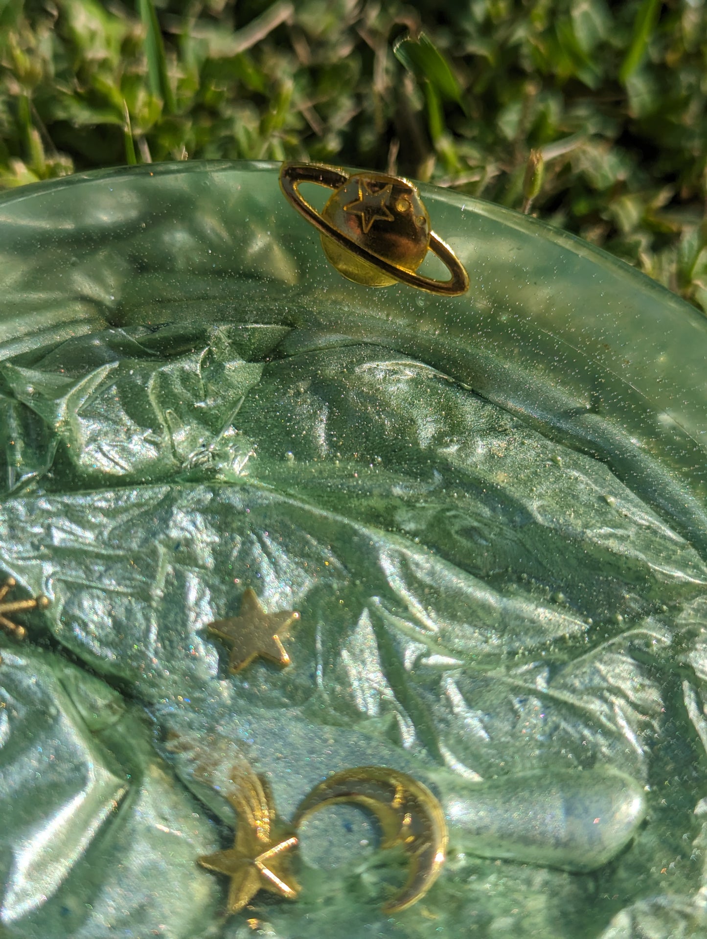 resin ash tray