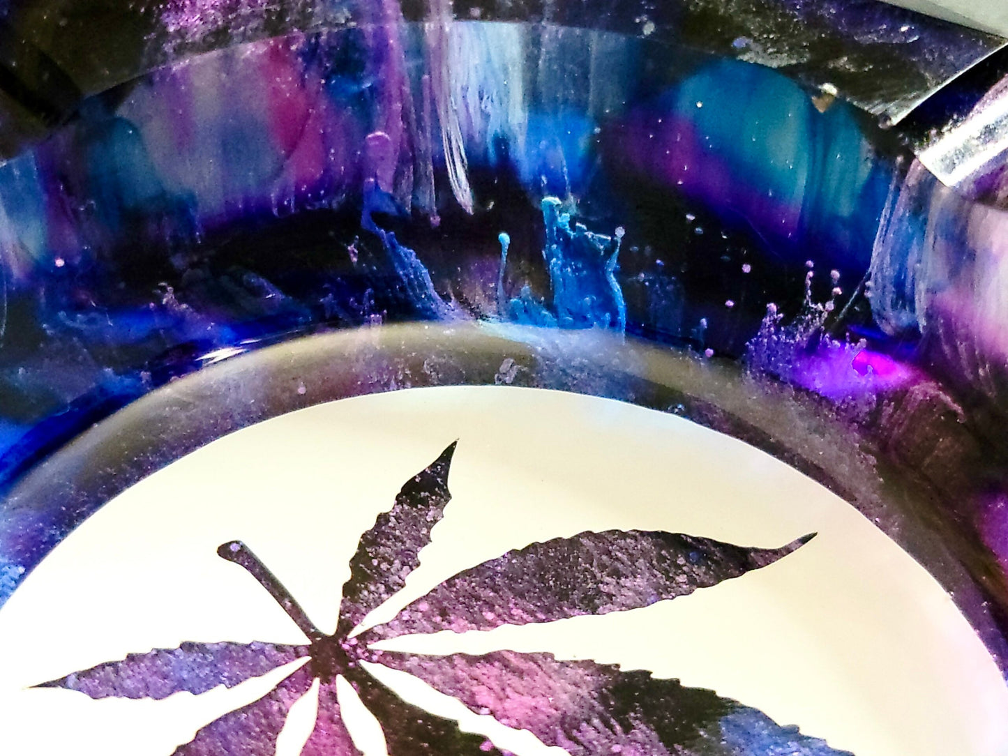 trippy galaxy ash tray