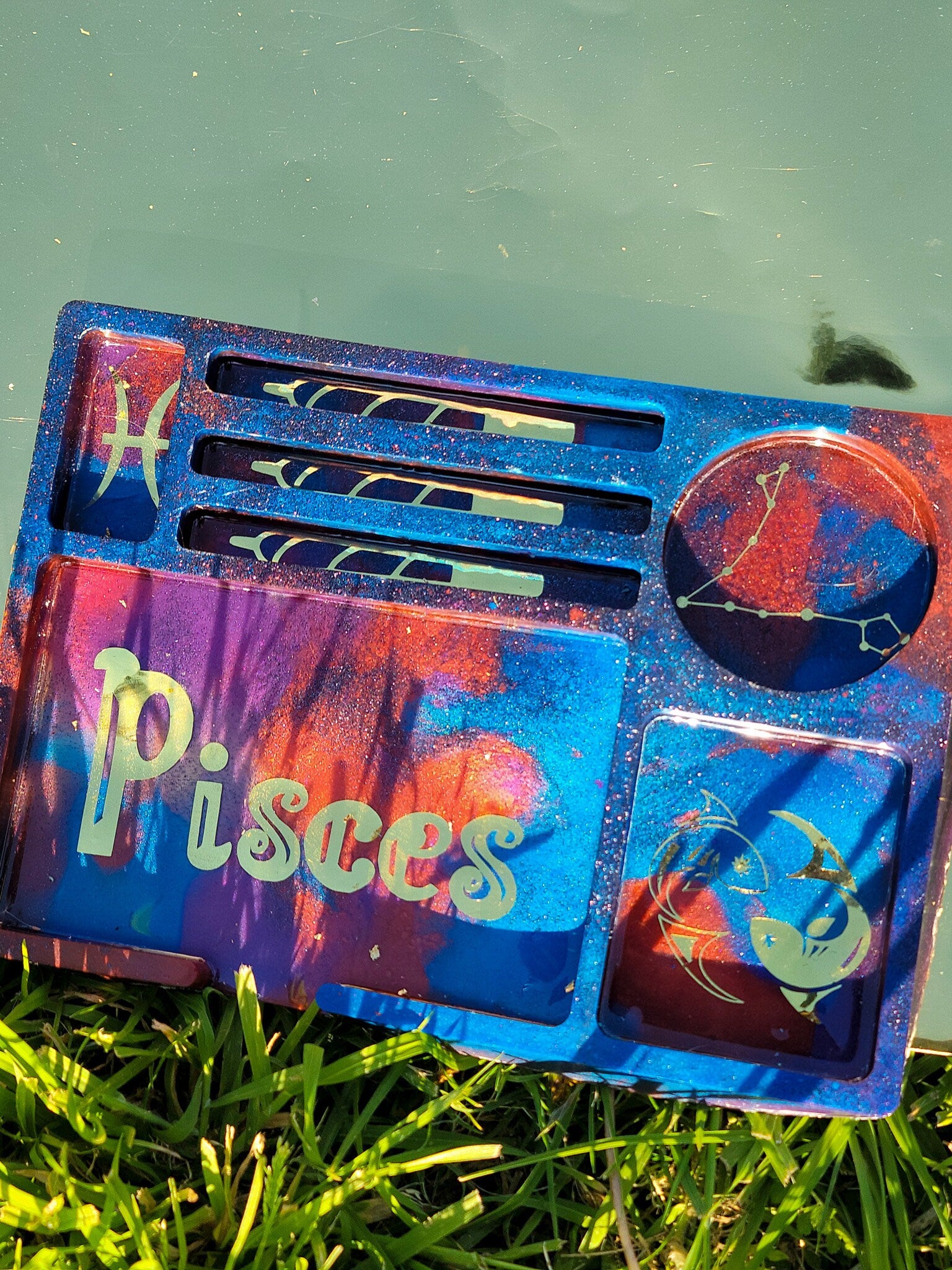 pisces resin rolling tray