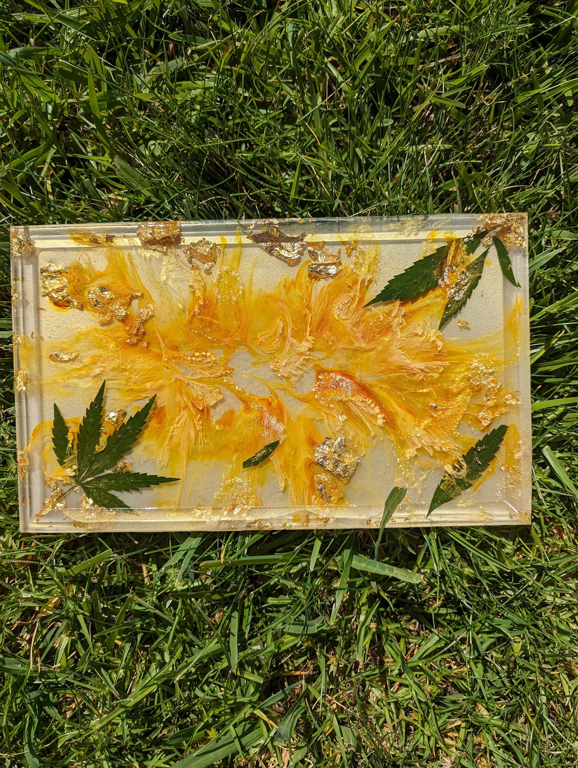 yellow rolling tray